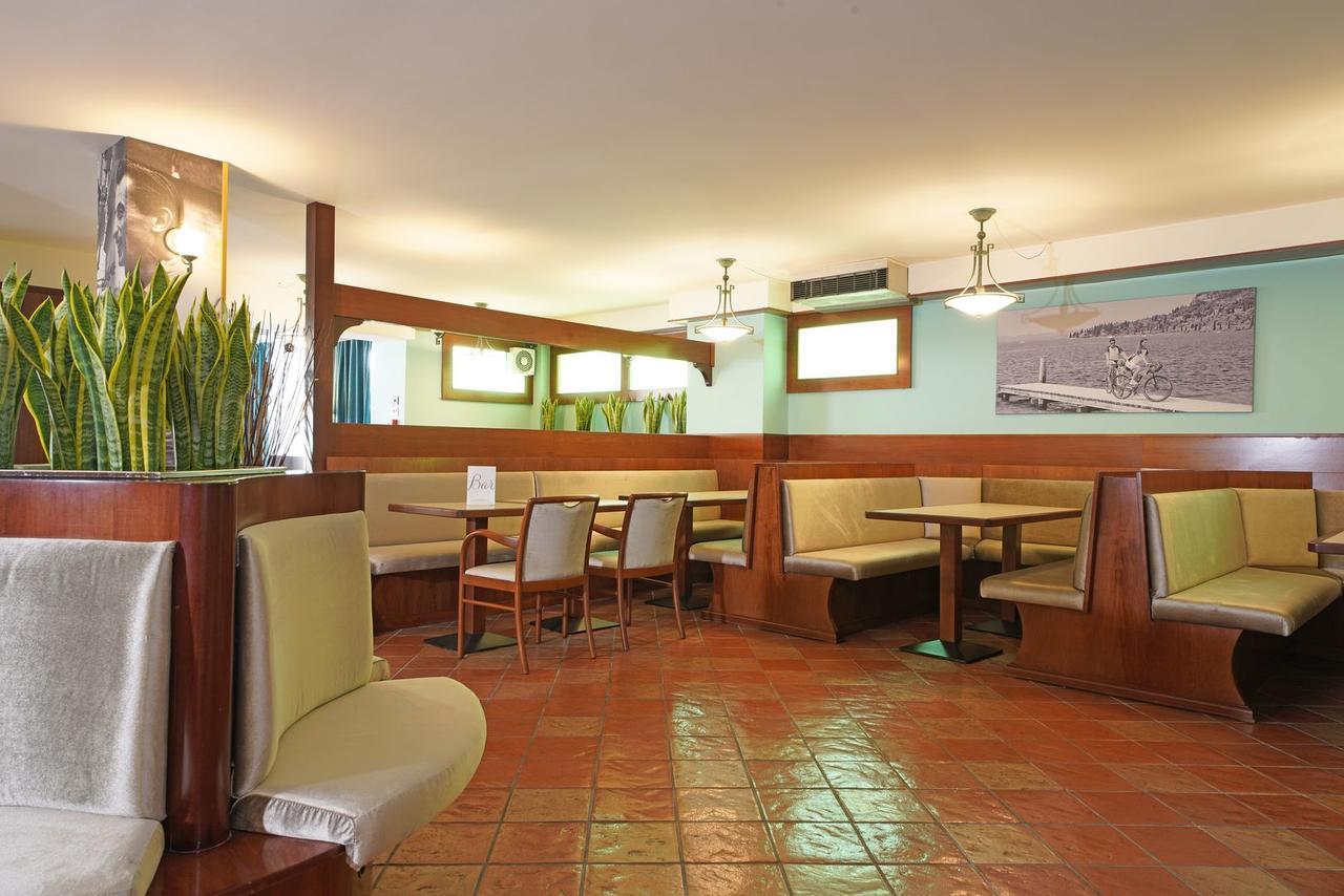 Hotel La Perla - Bike Hotel Гарда Екстериор снимка