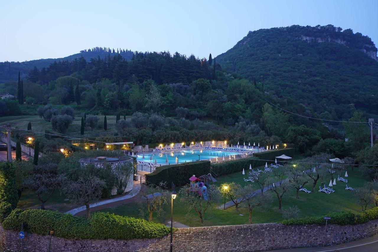 Hotel La Perla - Bike Hotel Гарда Екстериор снимка